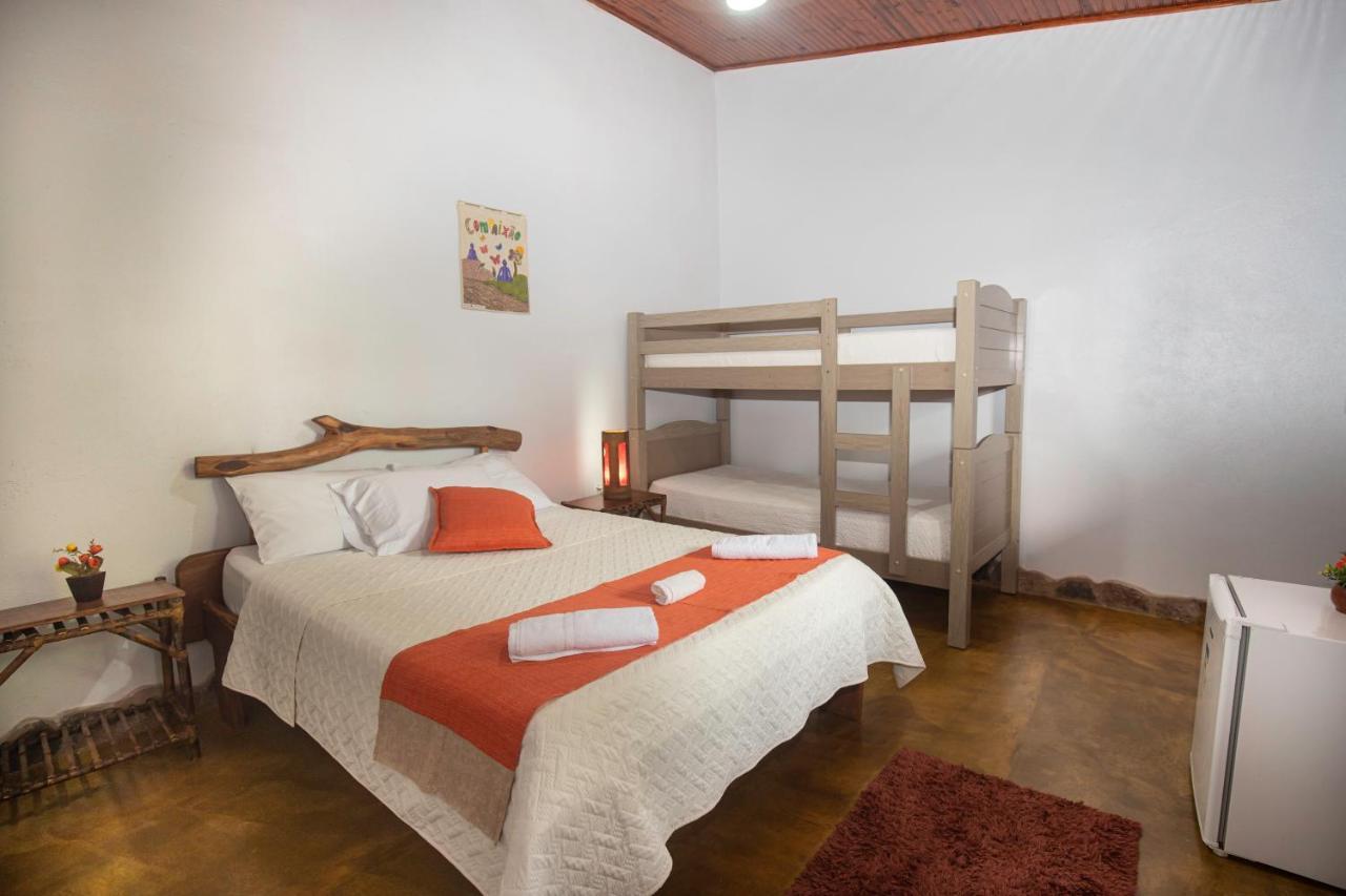 Buddy'S Hostel & Pousada Alto Paraiso Алту-Параїзу-ді-Гояс Екстер'єр фото
