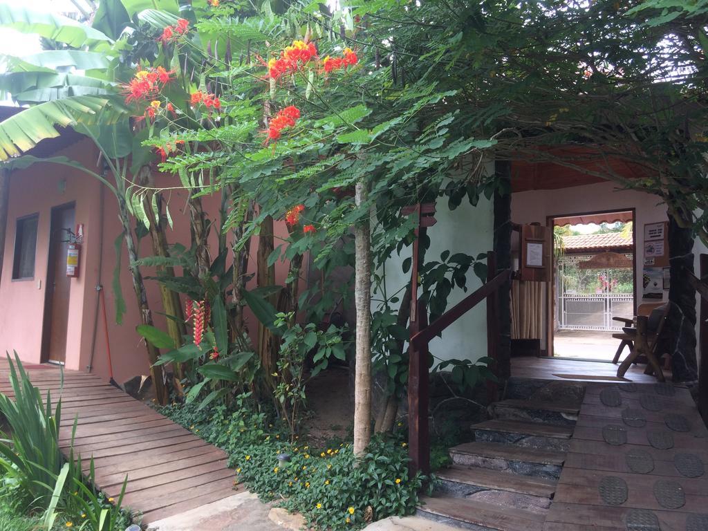 Buddy'S Hostel & Pousada Alto Paraiso Алту-Параїзу-ді-Гояс Екстер'єр фото